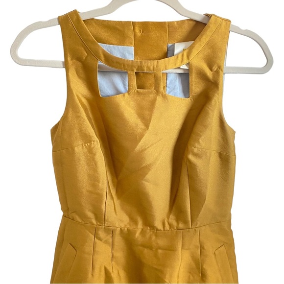 Maeve anthropology Silk Gold cut out mini dress 60s style US2 mustard sleeveless - Picture 5 of 13